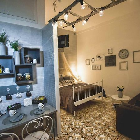 Elegant B&B - Il Vicolo Storico Salerno Eksteriør bilde