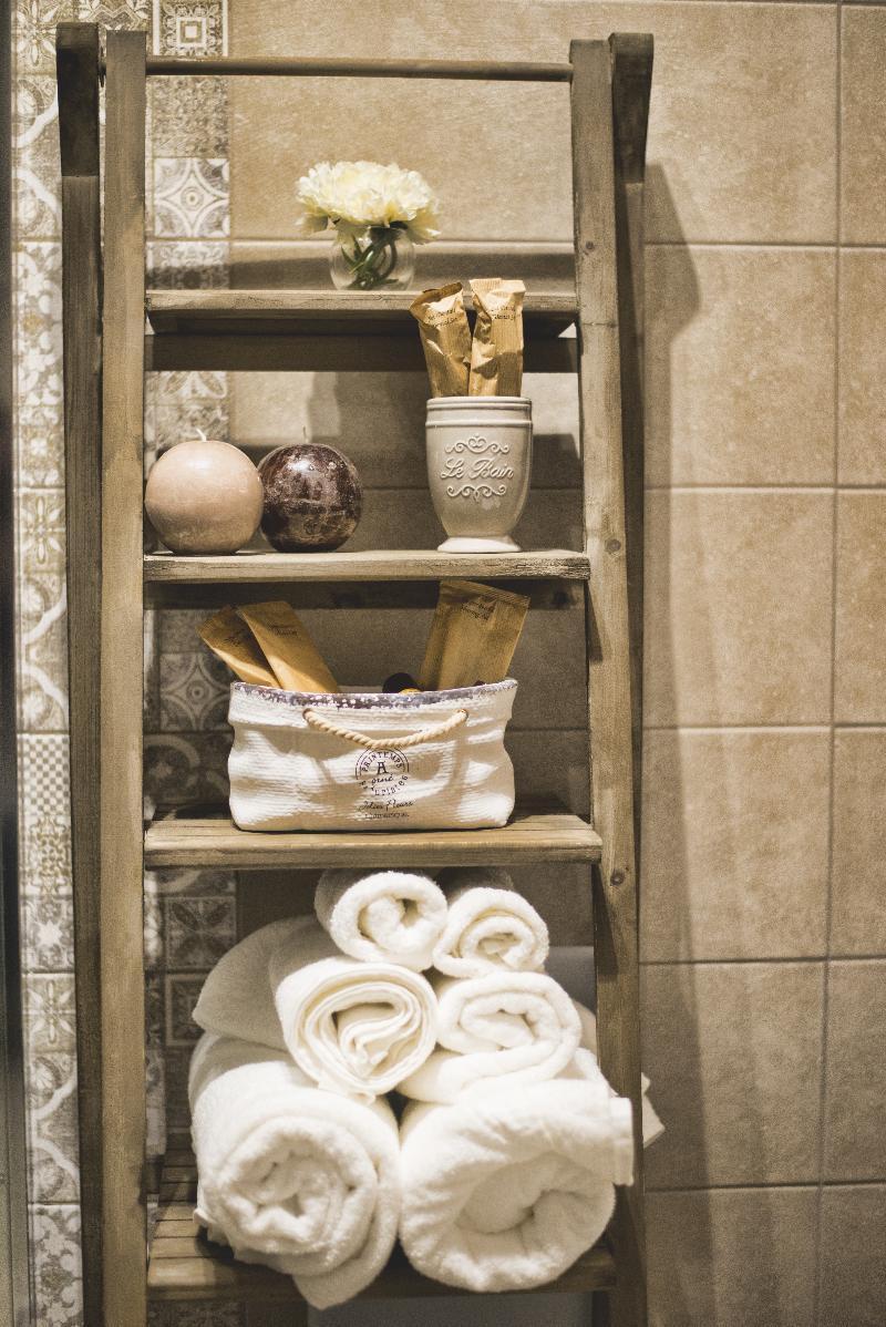 Elegant B&B - Il Vicolo Storico Salerno Eksteriør bilde