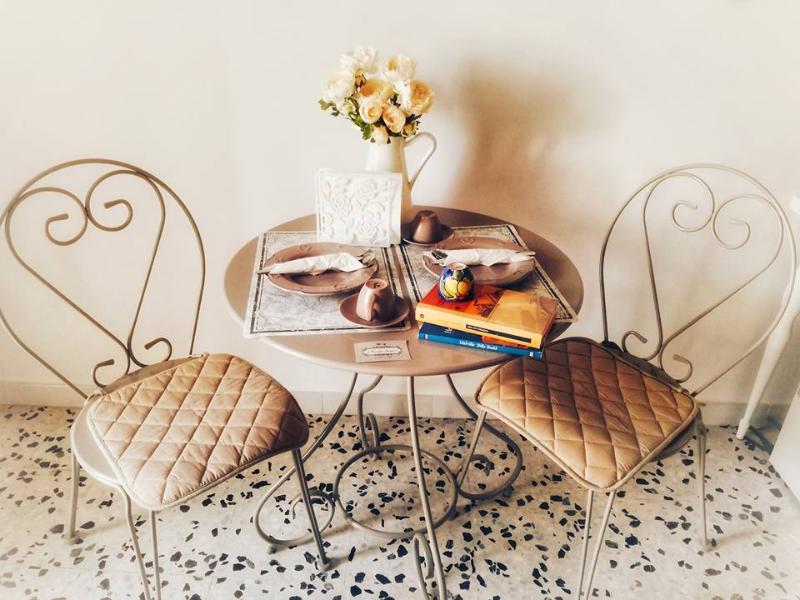 Elegant B&B - Il Vicolo Storico Salerno Eksteriør bilde