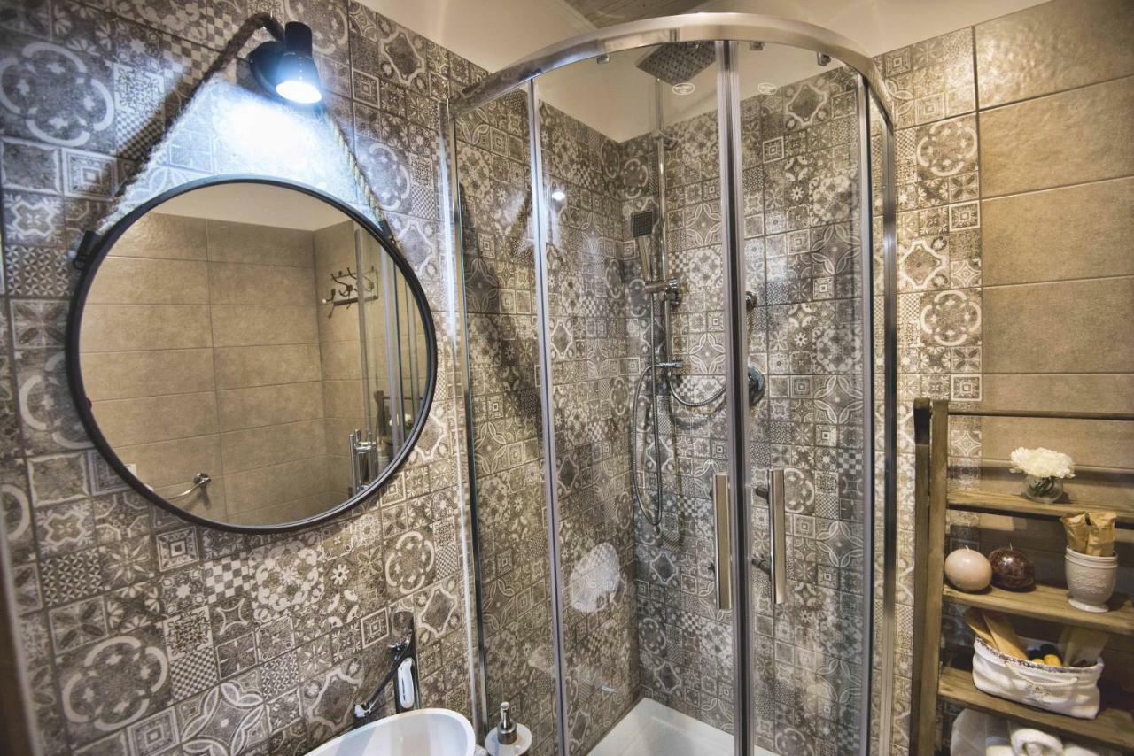 Elegant B&B - Il Vicolo Storico Salerno Eksteriør bilde