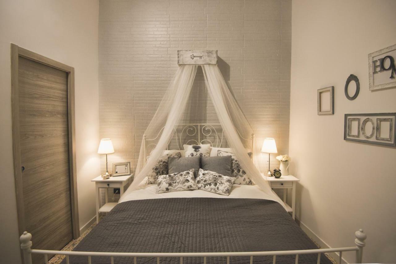 Elegant B&B - Il Vicolo Storico Salerno Eksteriør bilde